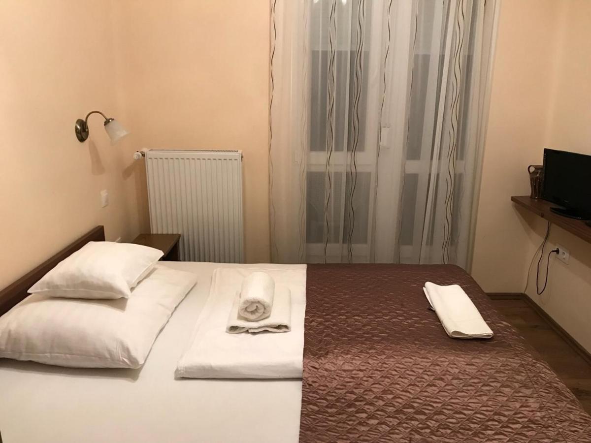 Jokai Apartmanhaz Heviz Luaran gambar