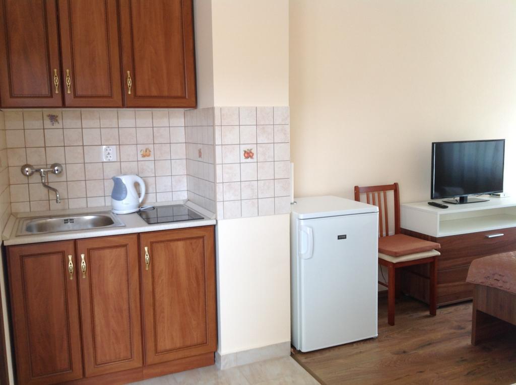 Jokai Apartmanhaz Heviz Luaran gambar