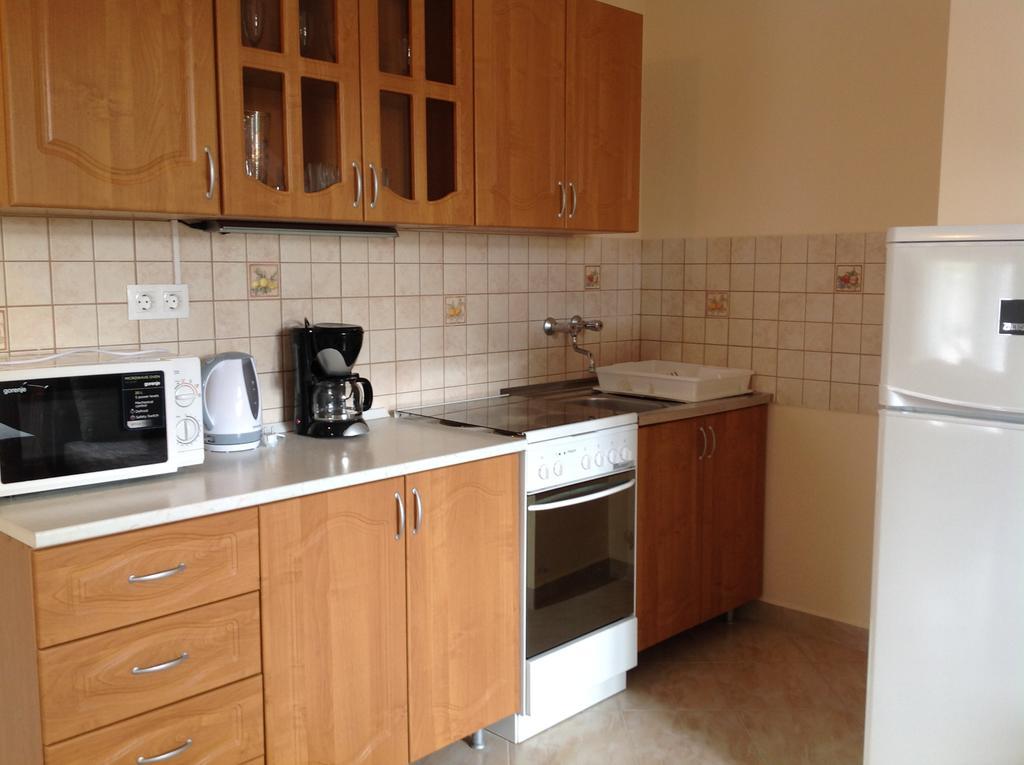 Jokai Apartmanhaz Heviz Luaran gambar