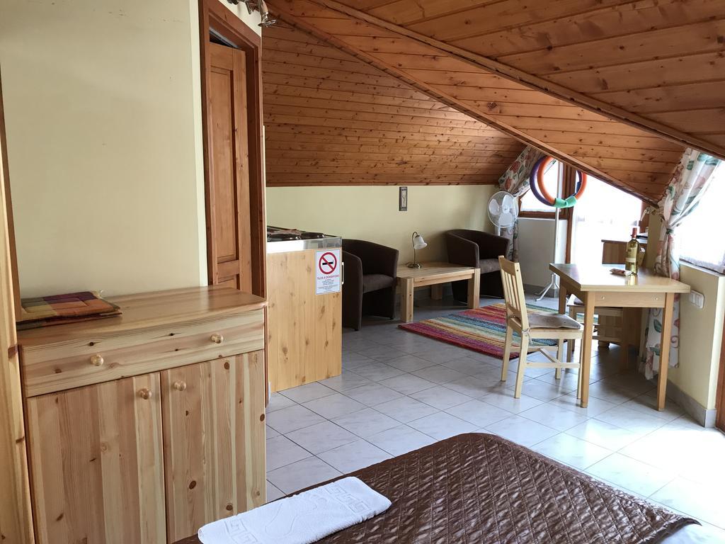 Jokai Apartmanhaz Heviz Luaran gambar