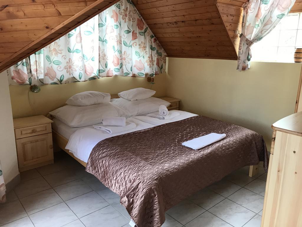 Jokai Apartmanhaz Heviz Luaran gambar